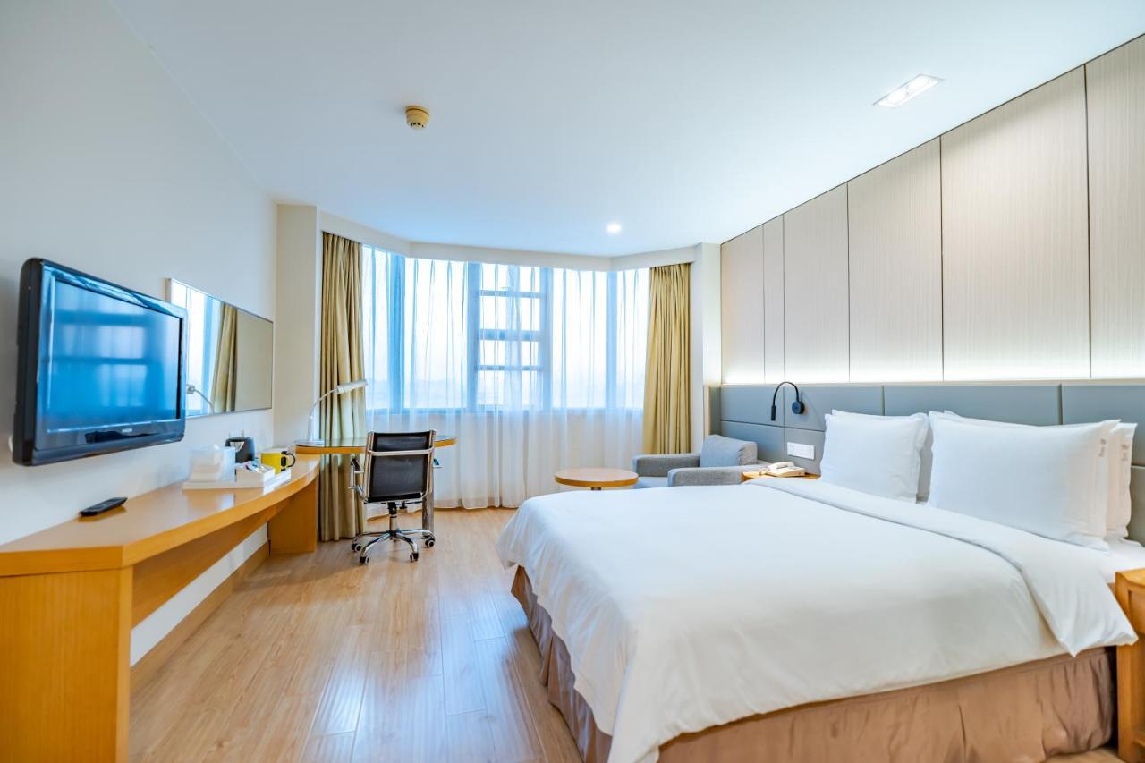 Holiday Inn Express Shanghai Jinqiao Central By Ihg Exterior foto
